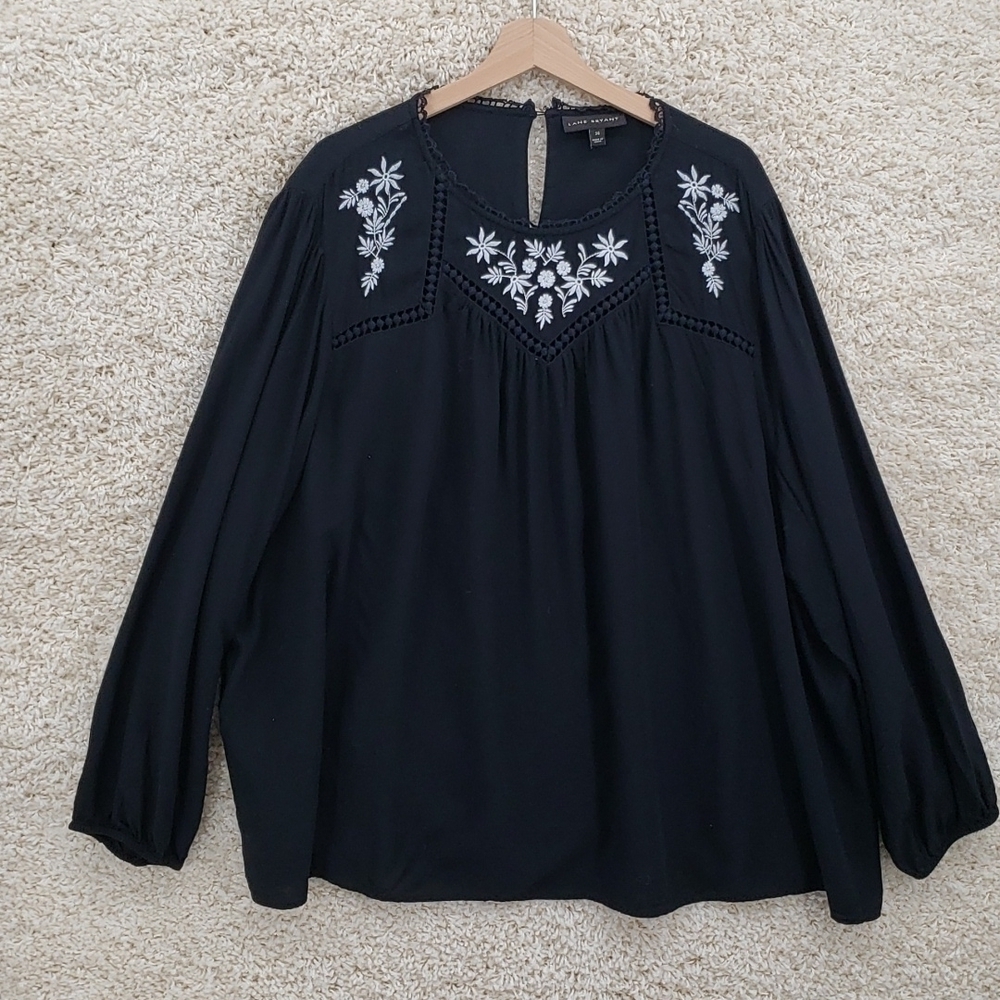 Lane Bryant Women US 26 Black White Top Long Sleeve Viscose Embroidered Eyelet